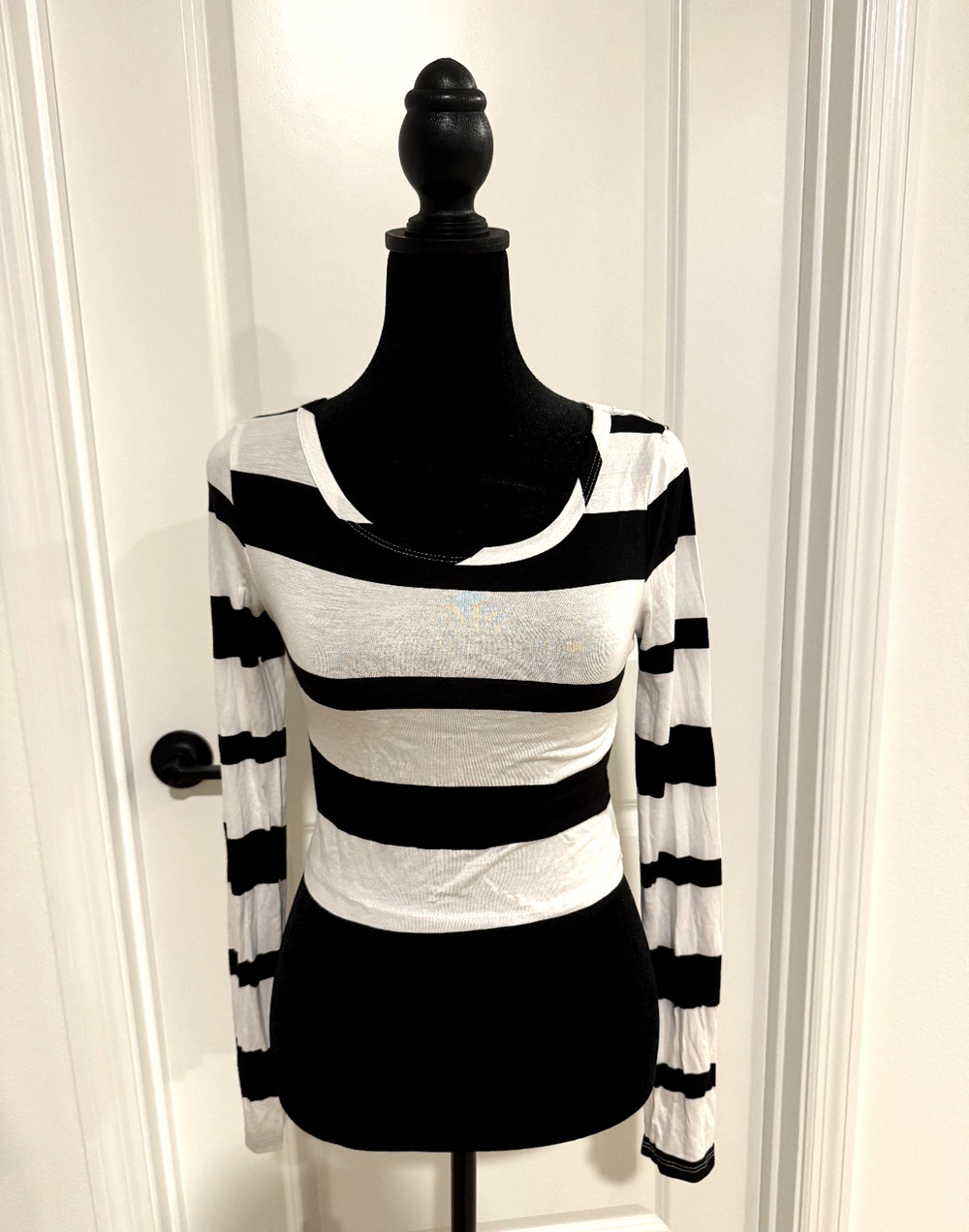 Y2K Charlotte Russe Womens Small Black White Knit Long Sleeve Top Scoop Neck